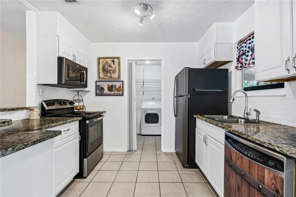 3309 Woodland Drive Edgewater FL 32141
