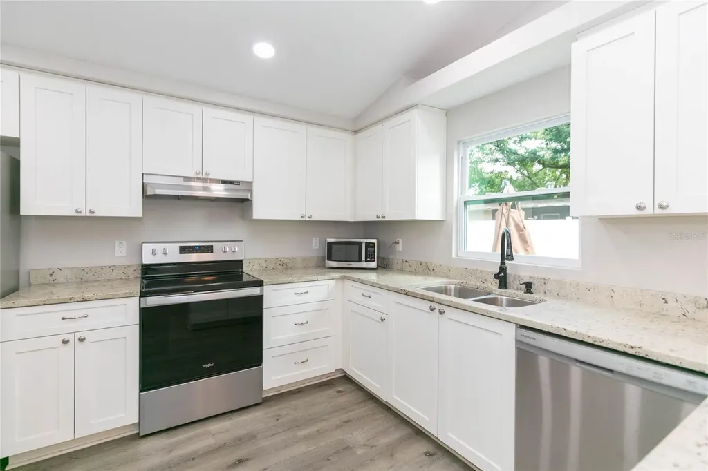 39147 6th Avenue Zephyrhills FL 33542