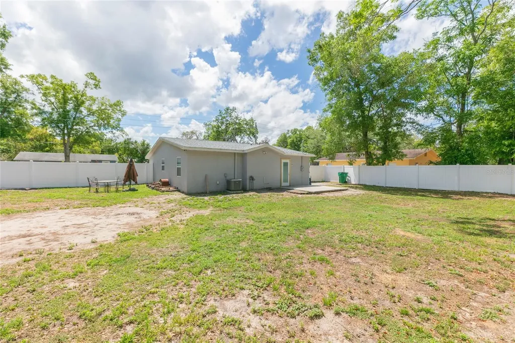 39147 6th Avenue Zephyrhills FL 33542