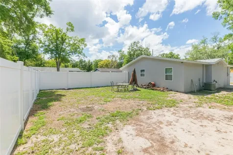 39147 6th Avenue Zephyrhills FL 33542