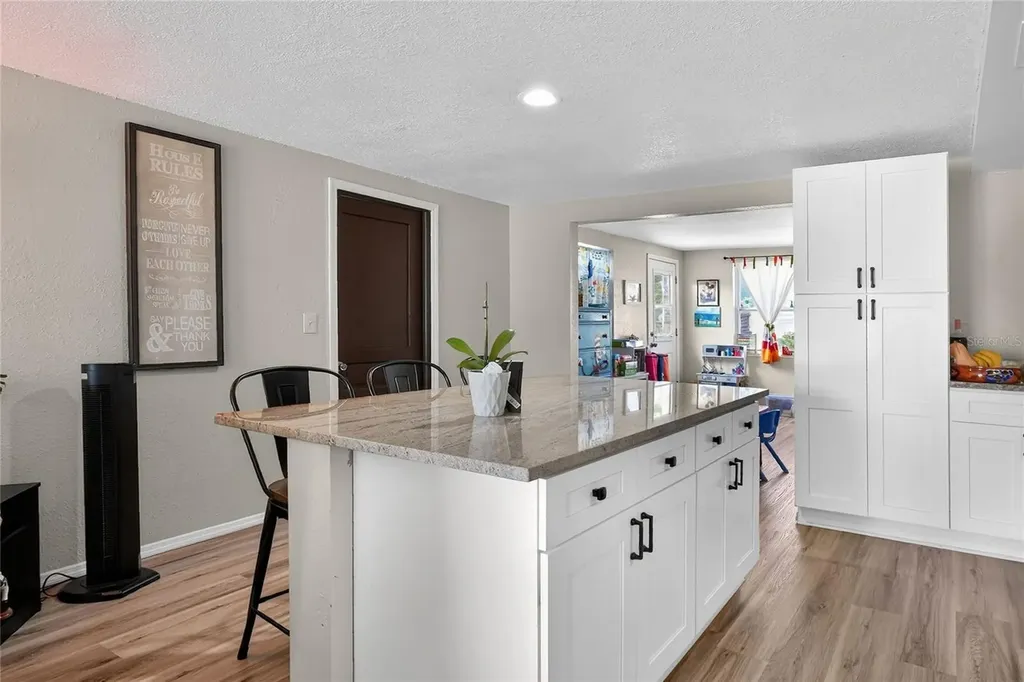 6108 Fairway Boulevard Apollo Beach FL 33572