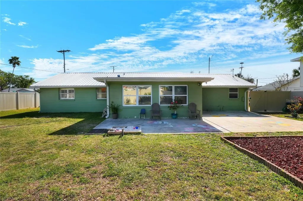 6108 Fairway Boulevard Apollo Beach FL 33572