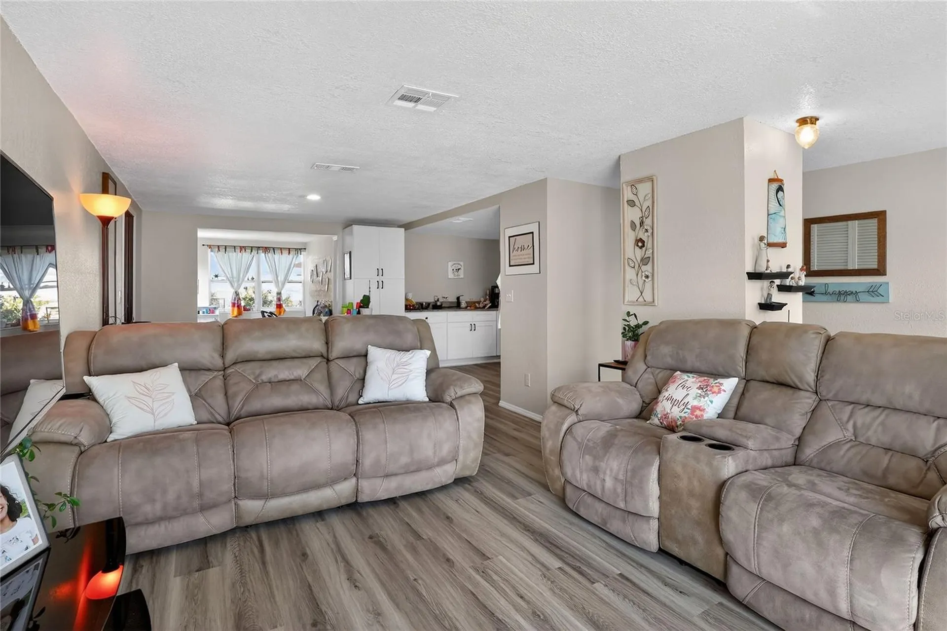 6108 Fairway Boulevard Apollo Beach FL 33572