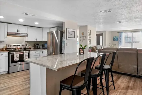 6108 Fairway Boulevard Apollo Beach FL 33572