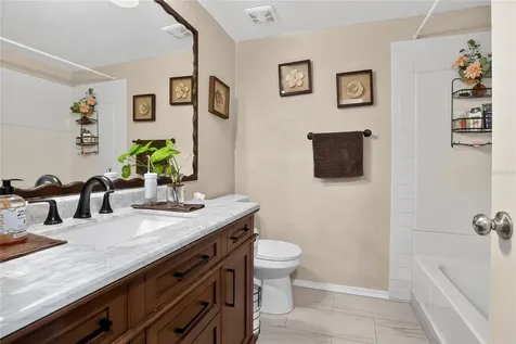 6108 Fairway Boulevard Apollo Beach FL 33572