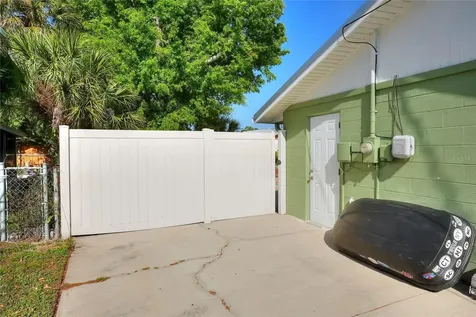 6108 Fairway Boulevard Apollo Beach FL 33572