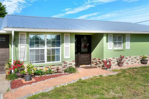 6108 Fairway Boulevard Apollo Beach FL 33572