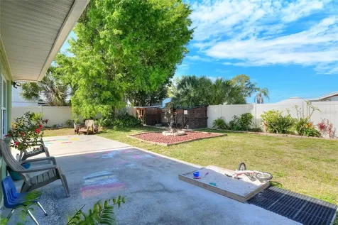 6108 Fairway Boulevard Apollo Beach FL 33572