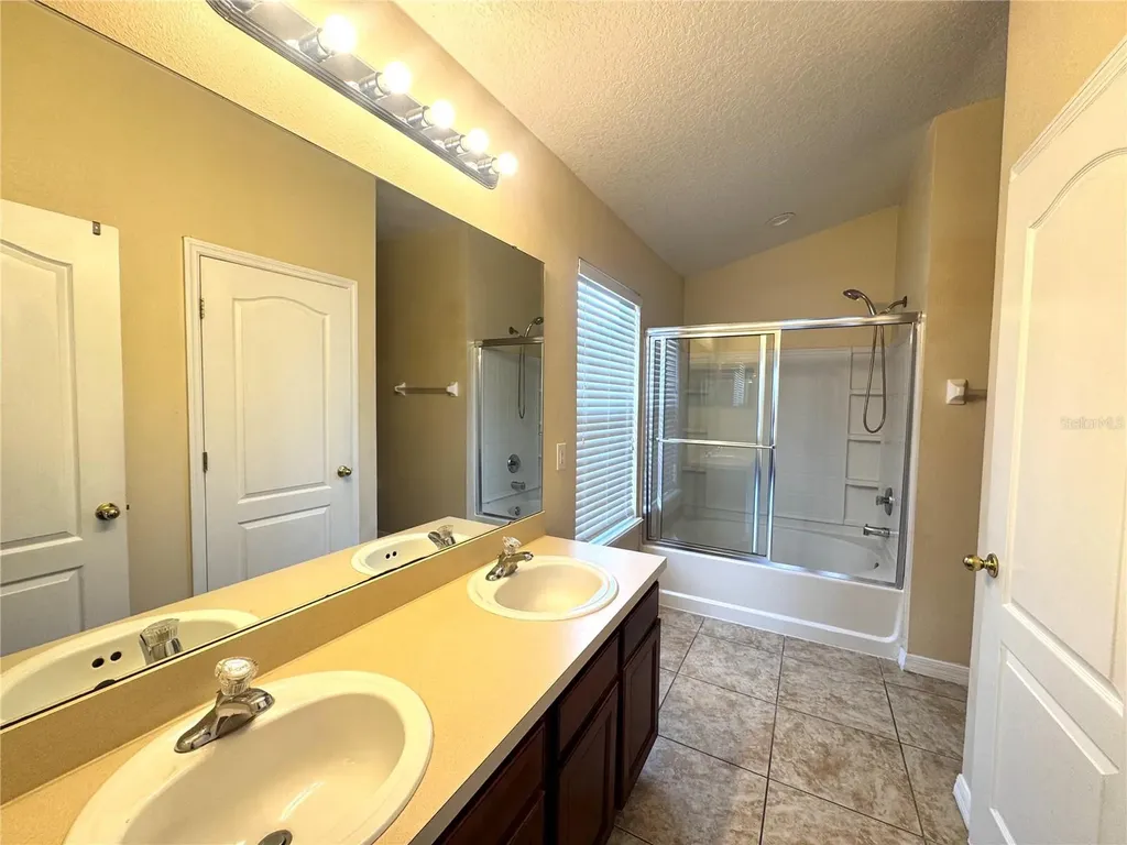 1985 Estancia Circle Kissimmee FL 34741