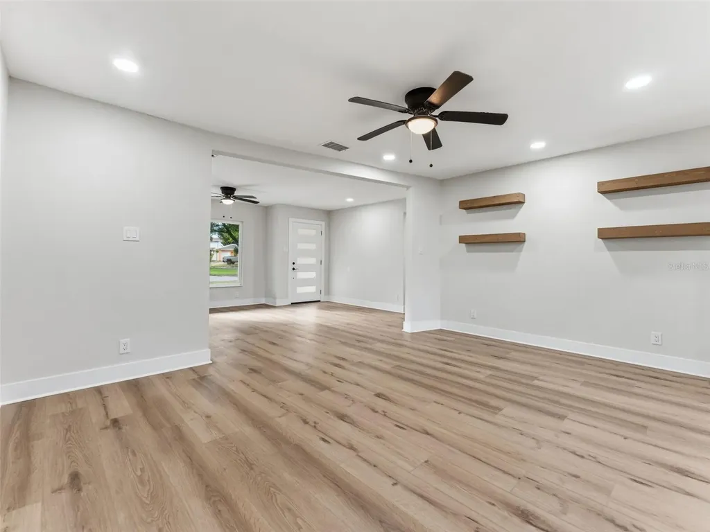 1714 W Saint Isabel Street Tampa FL 33607