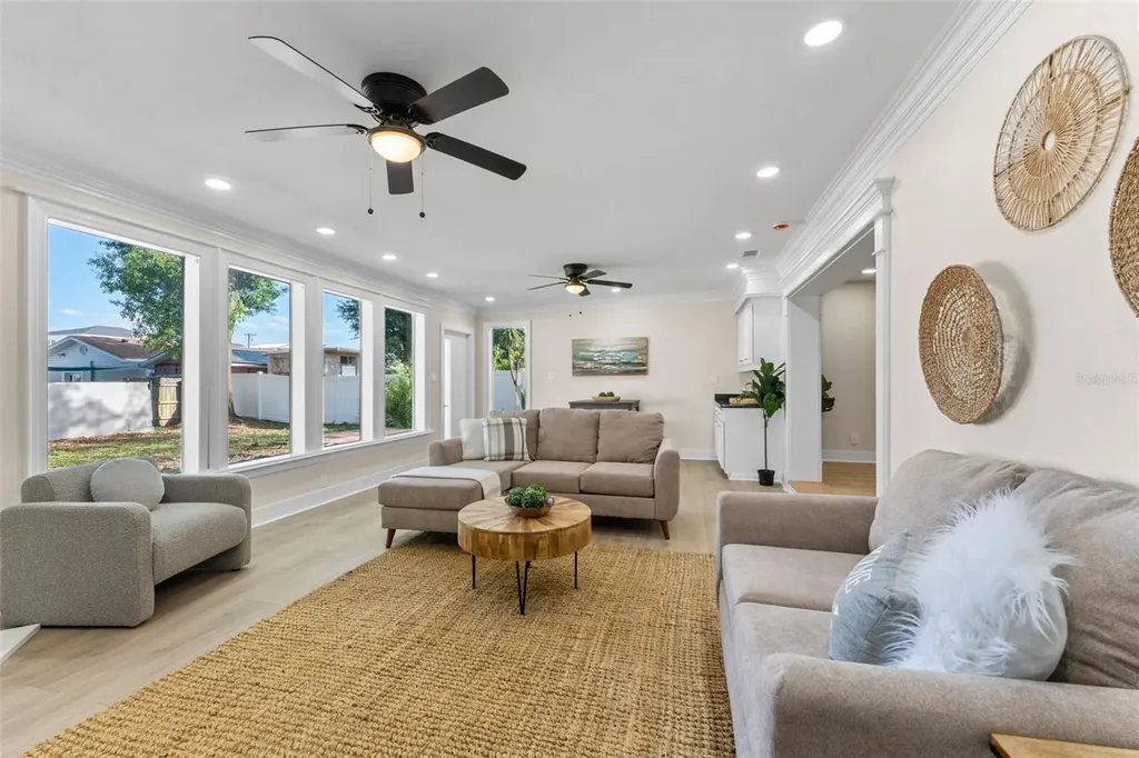 1714 W Saint Isabel Street Tampa FL 33607