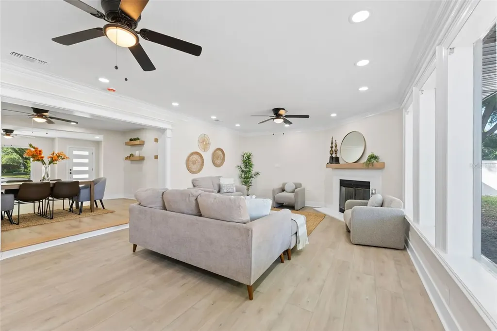 1714 W Saint Isabel Street Tampa FL 33607