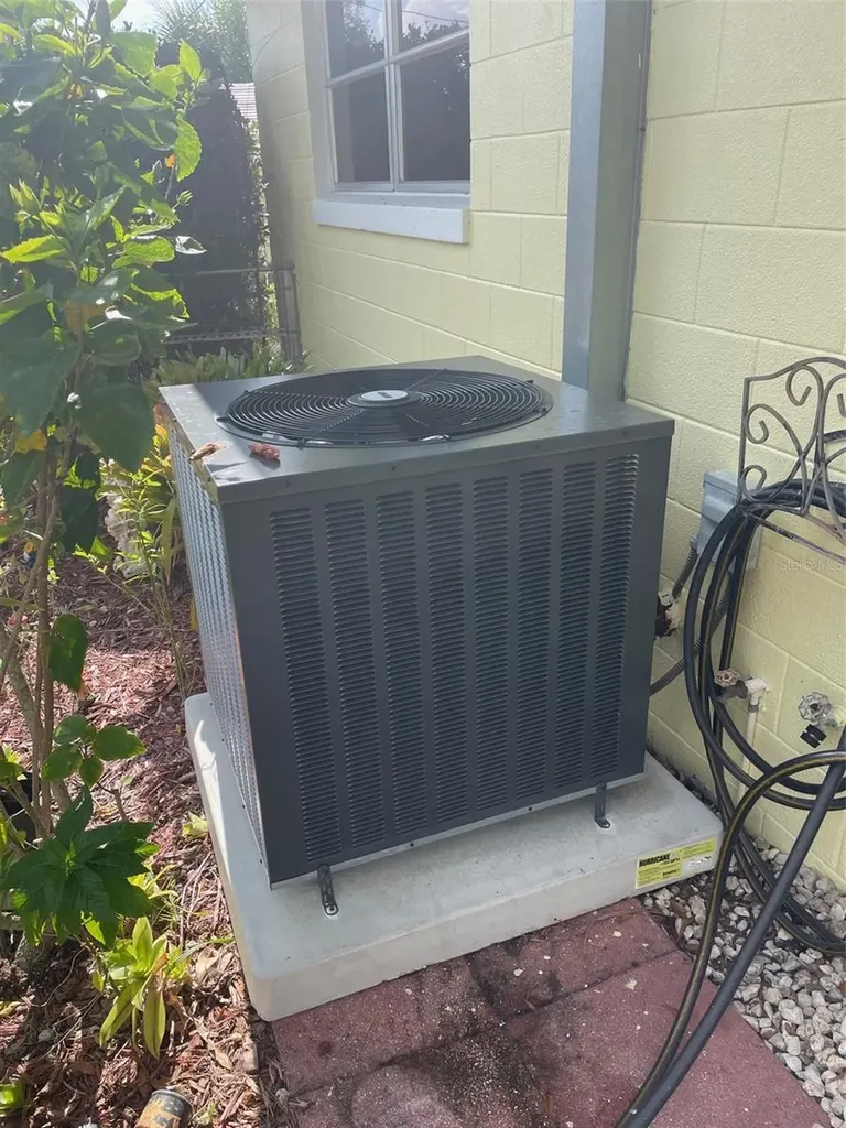 260 W Harbord Street Lake Alfred FL 33850