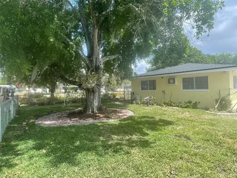 260 W Harbord Street Lake Alfred FL 33850