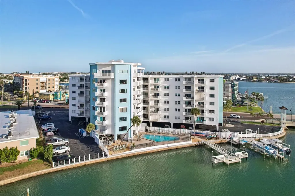 285 107th Avenue Treasure Island FL 33706
