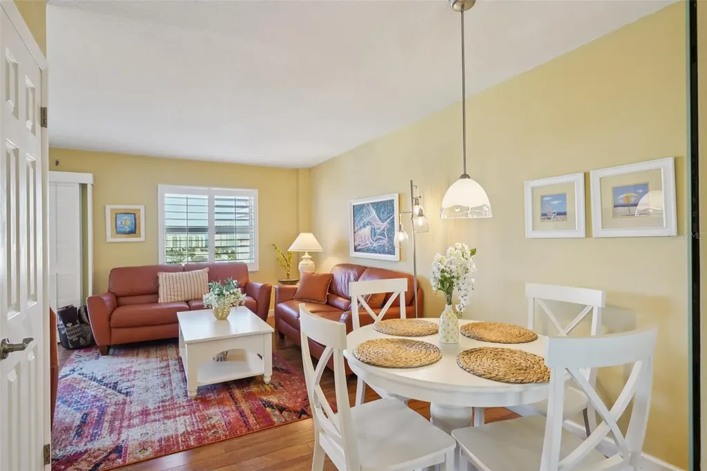 285 107th Avenue Treasure Island FL 33706