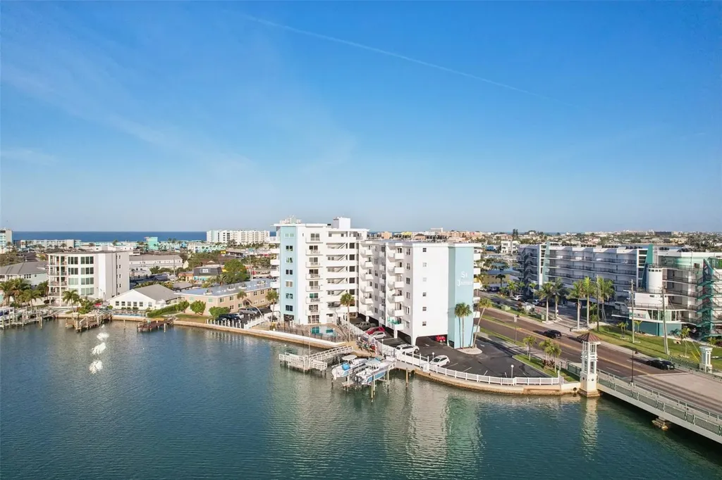285 107th Avenue Treasure Island FL 33706