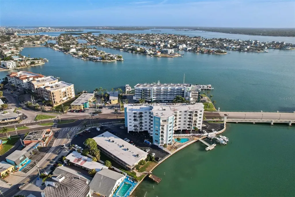 285 107th Avenue Treasure Island FL 33706