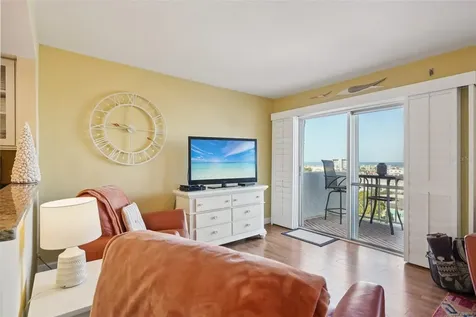 285 107th Avenue Treasure Island FL 33706