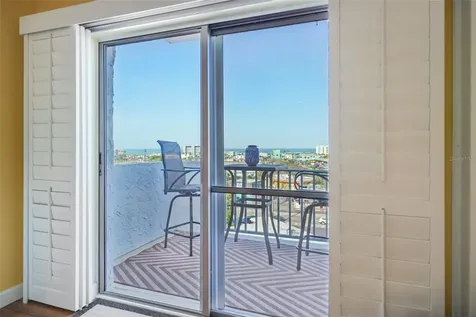 285 107th Avenue Treasure Island FL 33706