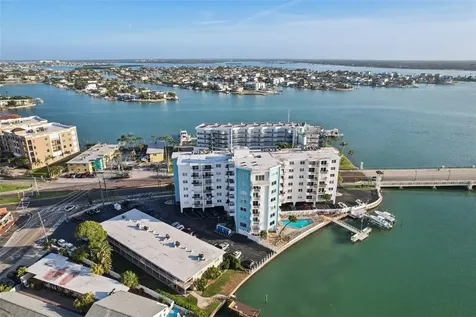 285 107th Avenue Treasure Island FL 33706