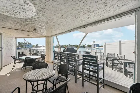 285 107th Avenue Treasure Island FL 33706