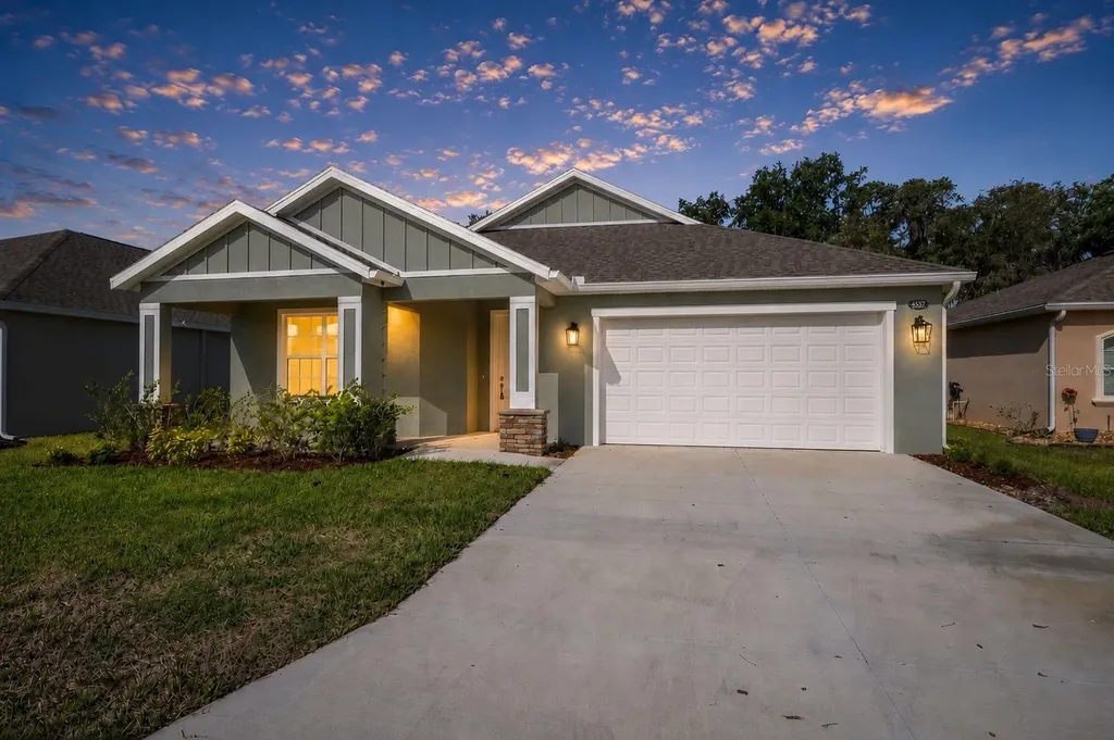 4537 Fairway Oaks Drive Mulberry FL 33860
