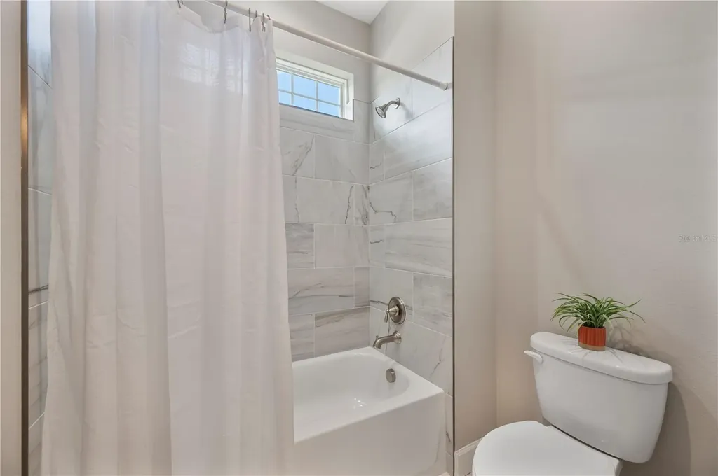 4537 Fairway Oaks Drive Mulberry FL 33860