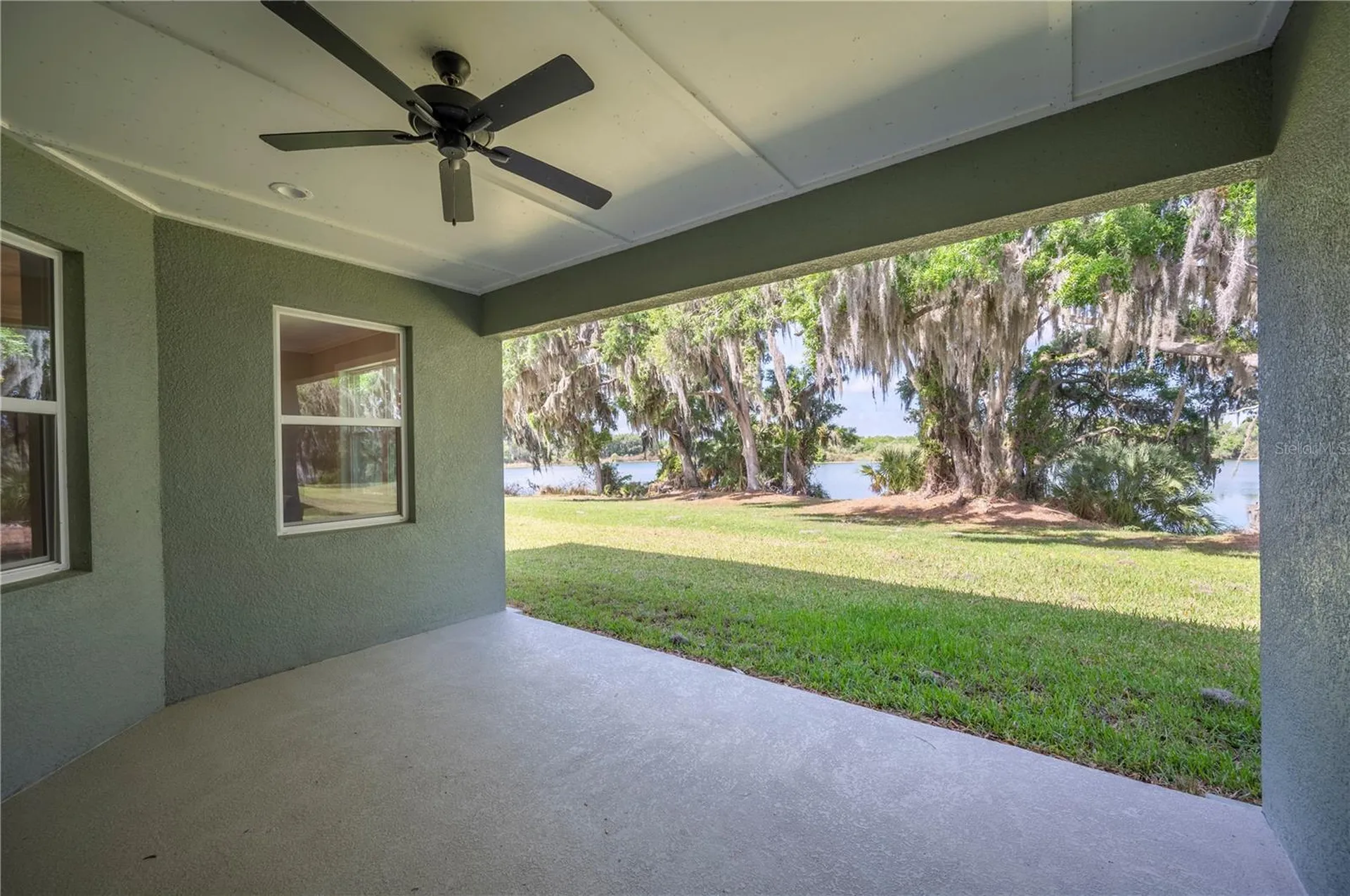 4537 Fairway Oaks Drive Mulberry FL 33860