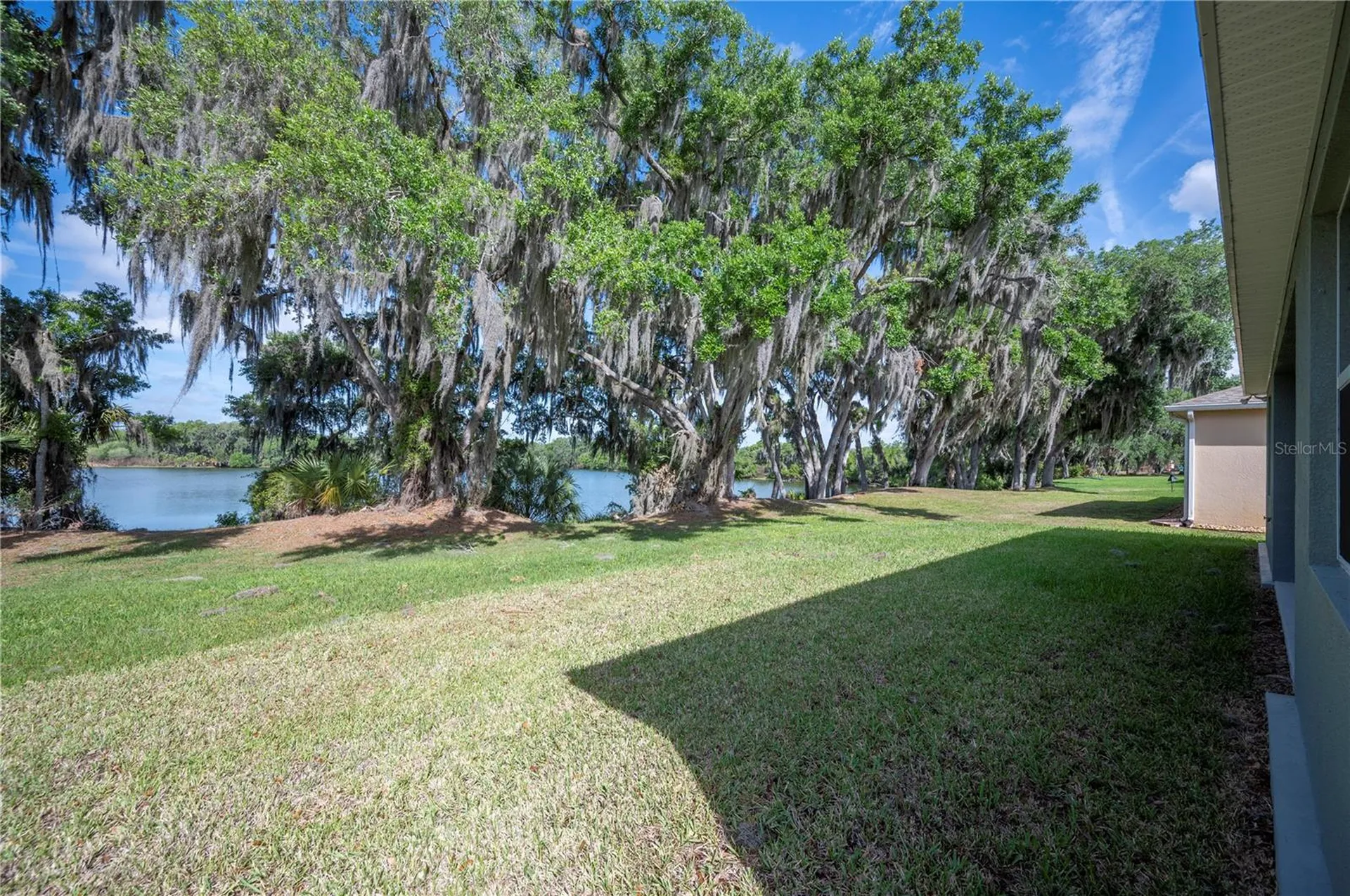 4537 Fairway Oaks Drive Mulberry FL 33860