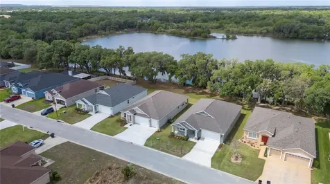 4537 Fairway Oaks Drive Mulberry FL 33860