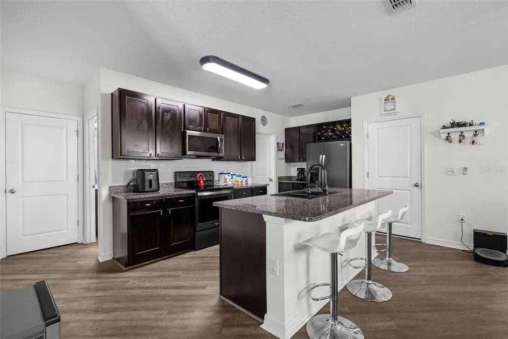 5946 81st Avenue N Pinellas Park FL 33781