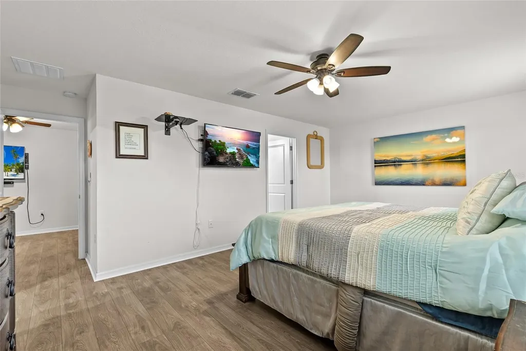 5946 81st Avenue N Pinellas Park FL 33781