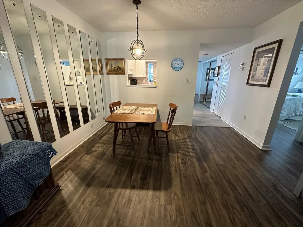 204 46th Avenue Terrace W Bradenton FL 34207