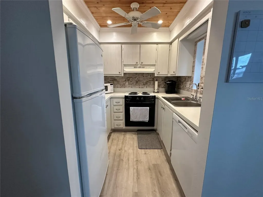204 46th Avenue Terrace W Bradenton FL 34207