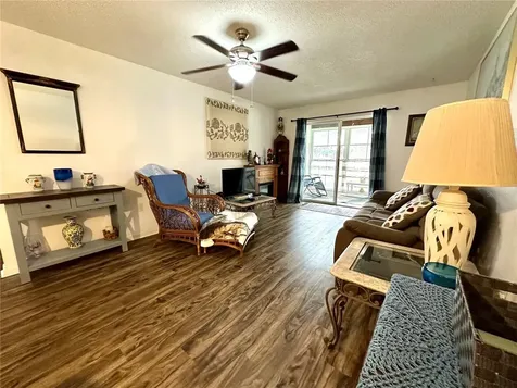 204 46th Avenue Terrace W Bradenton FL 34207