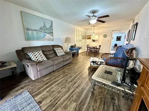 204 46th Avenue Terrace W Bradenton FL 34207