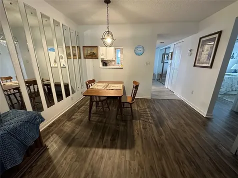 204 46th Avenue Terrace W Bradenton FL 34207