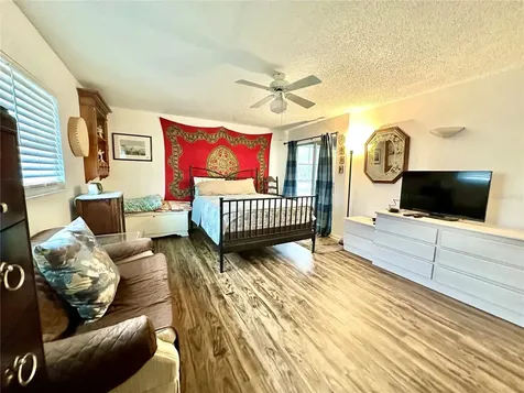 204 46th Avenue Terrace W Bradenton FL 34207