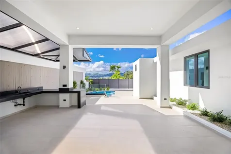 La Villa De Torrimar Rey Jorge 373 Guaynabo PR 00969