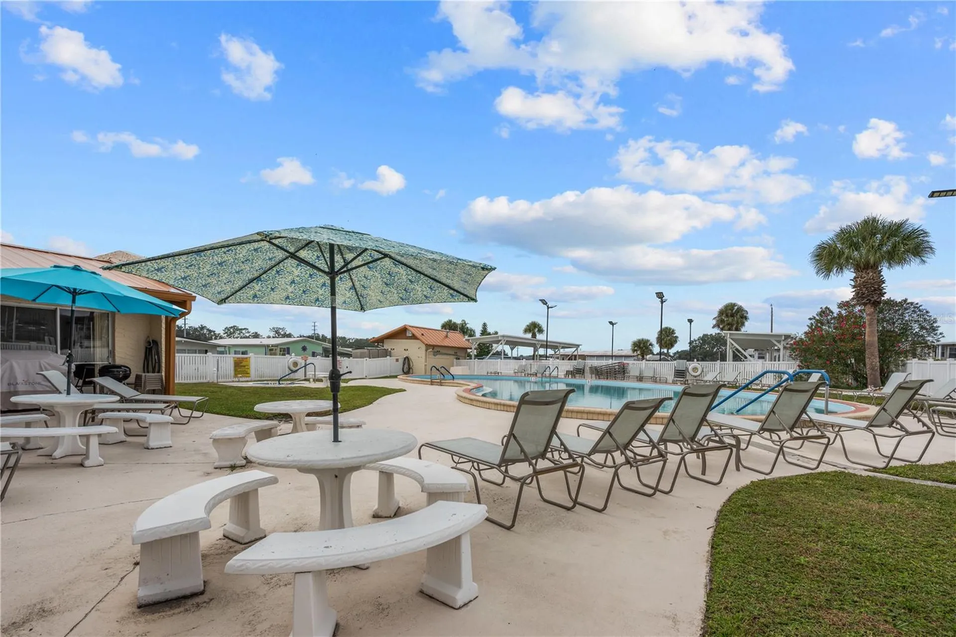 7135 El Dewitt Street Zephyrhills FL 33541
