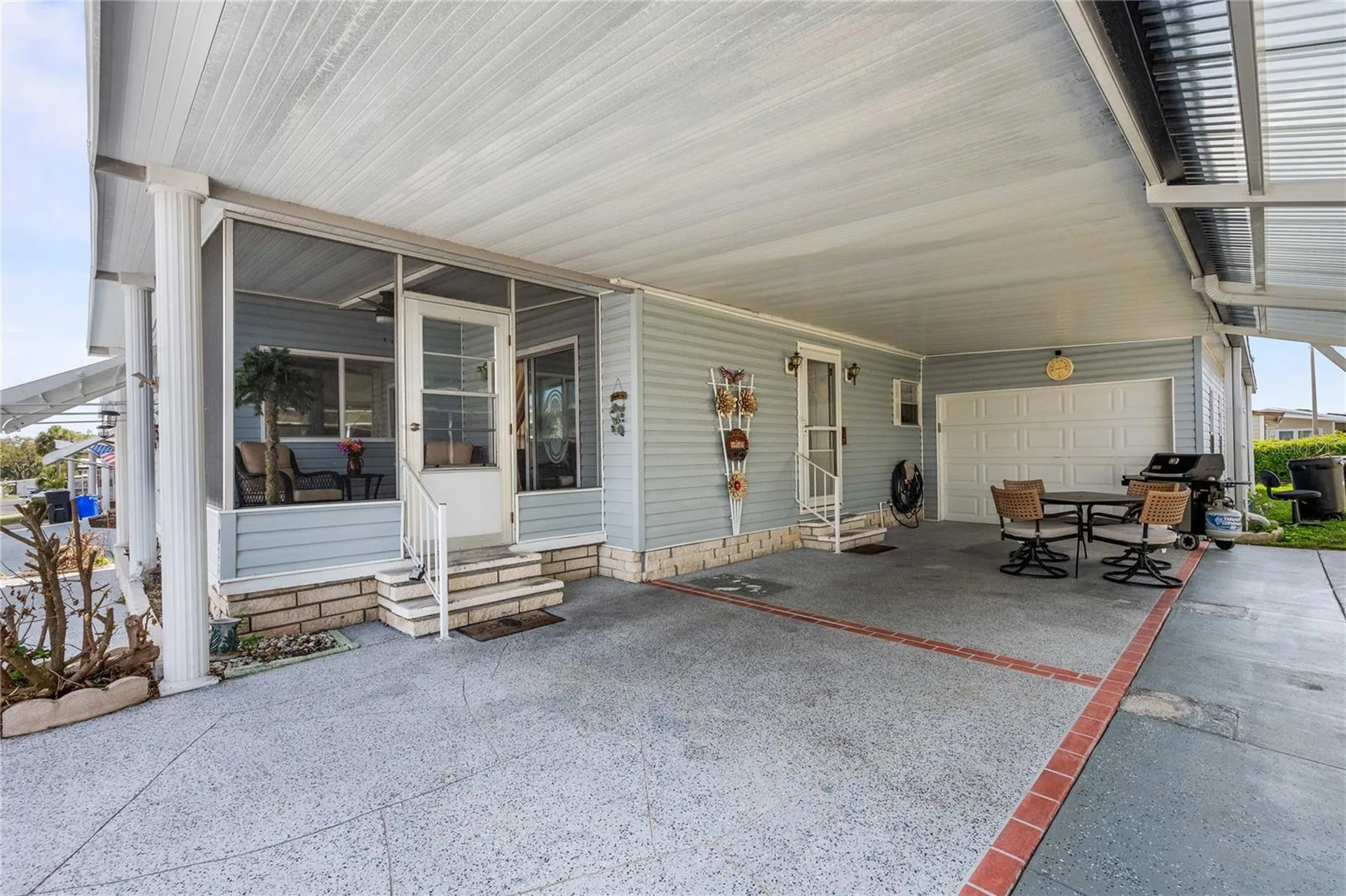 7135 El Dewitt Street Zephyrhills FL 33541
