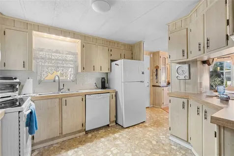 7135 El Dewitt Street Zephyrhills FL 33541