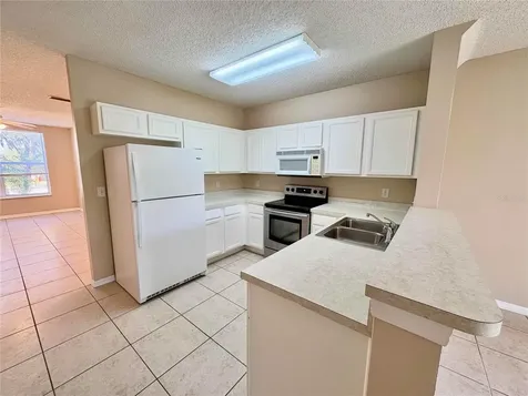 6002 Osprey Lake Circle Riverview FL 33578