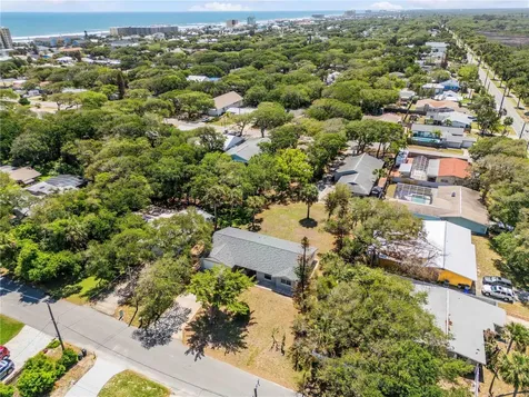 797 E 9th Avenue New Smyrna Beach FL 32169