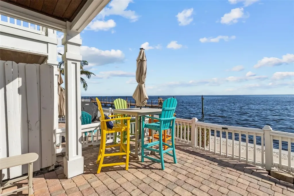 5026 Coquina Key Drive SE St Petersburg FL 33705