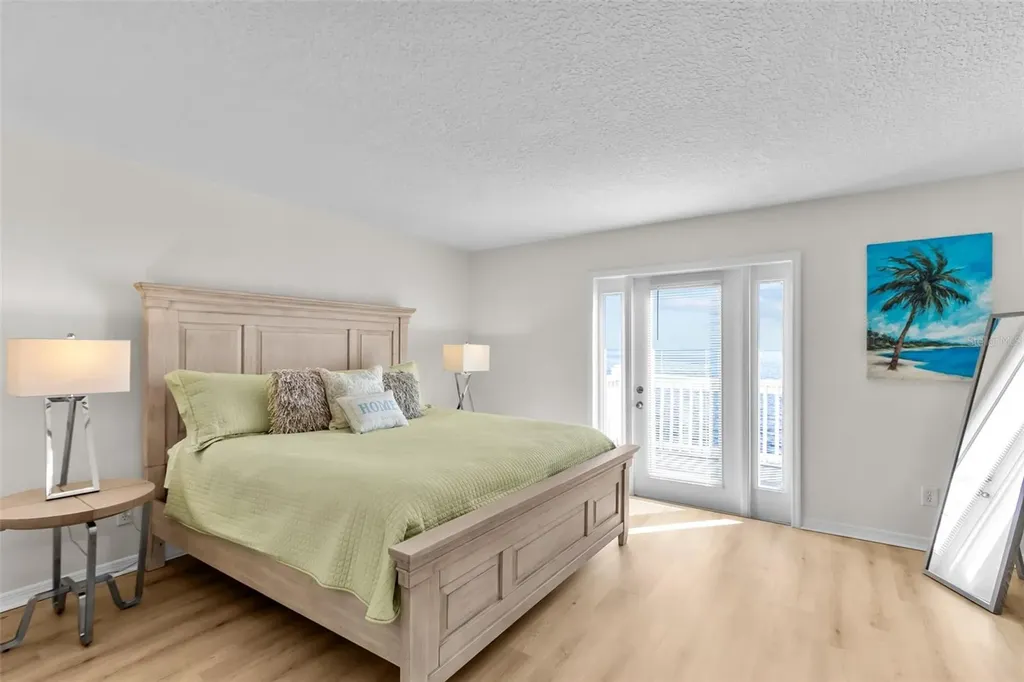 5026 Coquina Key Drive SE St Petersburg FL 33705