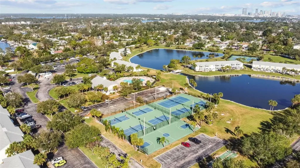 5026 Coquina Key Drive SE St Petersburg FL 33705