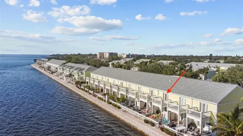 5026 Coquina Key Drive SE St Petersburg FL 33705