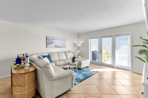 5026 Coquina Key Drive SE St Petersburg FL 33705